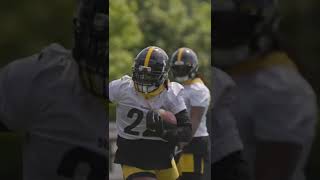 Najee Harris takes a rep during the first day of OTAs | #Steelers #NFL #shorts