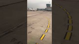 Vista dal finestrino di un aereo ✈️ #shorts #aeroporto #bologna #flight #ryanair #flying #travel