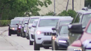 Costco lines for gas in Davie creating chaos and a hazard, so why isn't anything being done?