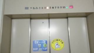 神戸そごうの新館の非常用エレベーター（4号機）