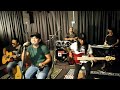 Luka seribu rindu - cover by SCORR