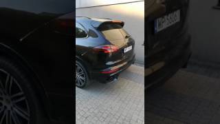 Porsche Cayenne S V8 4.2L diesel engine exhaust