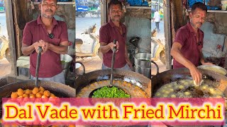 Dal Vade with Fried Mirchi in Ahmedabad😍😍 Famous Vade of Gujarat🤩🤩