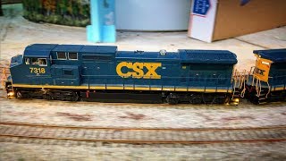 AWESOME CSX Freight HO Train with Real Train Sound 4K UHD