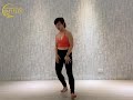 如何穩定英雄二 virabhadrasana ii 的膝蓋呢？