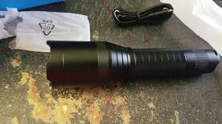 Anker LC90 900 lumens LED Flashlight Unboxing