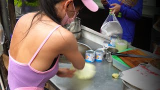 [4K] Eggs \u0026 Bananas!! The Most Popular Rotti Lady in Bangkok - Thai Street Food