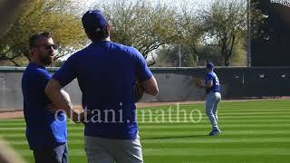 ドジャースキャンプ速報ホヤホヤ映像！大谷翔平選手の投球練習はキッズに人気！#shohei ohtani#springtraining #dodgers