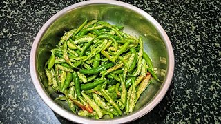 Instant green chilli pickle recipe l ದಿಢೀರ್ ಹಸಿರು ಮೆಣಸಿನಕಾಯಿ ಉಪ್ಪಿನಕಾಯಿ l @Sriiprakaashvlogs