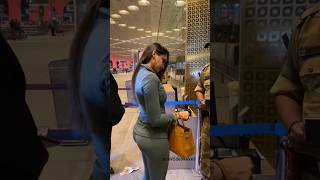 Nora fatehi So hot 🔥 and Vary beautiful ❤️ shot Video status in airport #status #beautiful .