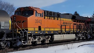 (BNSF 3943!) (DPU 2940) CN 302 - 3053 \u0026 BNSF 3943 In Lynden Ontario