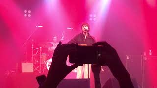 The Kooks - She Moves In her own Way (São Paulo, 12/05/18)