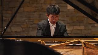 Lukas Kan plays Chopin Nocturne