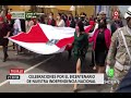 iquitos ciudadanos se congregaron en la plaza de armas para ver bailes típicos del pais