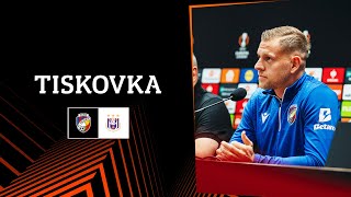 TISKOVÁ KONFERENCE: Miroslav Koubek a Matěj Vydra před utkáním s RSC Anderlecht