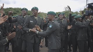 Harimo umuhungu wa Perezida Kagame // Ibyishimo ni byose kuri ba ofisiye bashya ba RDF