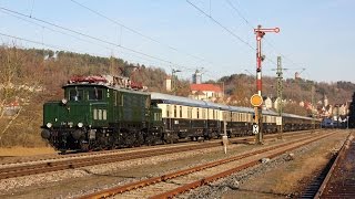 Krokodil E 94 088 mit Classic Courier und 01 519 auf der Schwarzwaldbahn am 27.12.2015