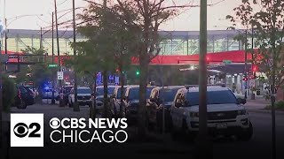 FBI, Chicago SWAT investigation underway for report of armed man