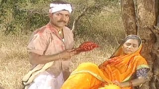 Uma Naik,Pradeep Kothmire, Aaiche Kalij - Emotional Scene 12/18