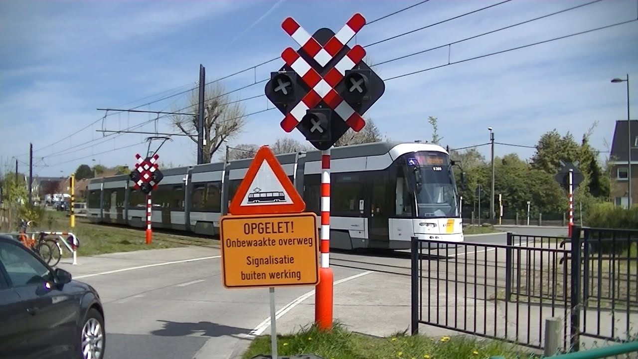 Spoorwegovergang Wondelgem (B) // Railroad Crossing // Passage à Niveau ...