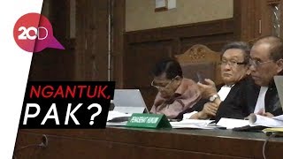 Duh... Setya Novanto Tidur di Tengah Sidang!