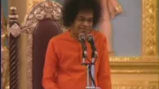 Sathyam Gnanam Anantam Brahma singing by Sathya sai baba