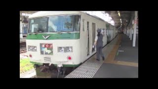 品川 上野東京ライン高崎線　特急踊り子 女性車掌さん活躍 Shinagawa   Ueno Tokyo line   S. express Dancer female conductor