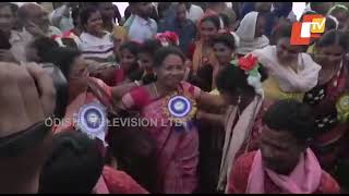 Naba Das’ daughter Dipali dances with locals in Jharsuguda