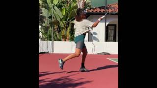 Naomi Osaka se muestra en redes entrenando