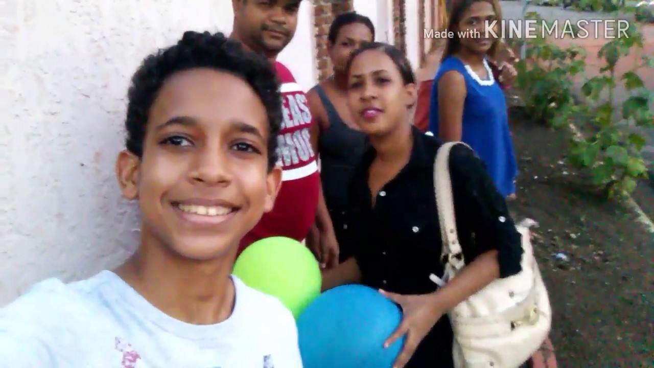 Bromas En La Calle Youtube