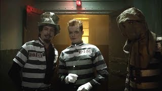 Jerome, Mad Hatter \u0026 Scarecrow escape Arkham Asylum! | Gotham | S04 E16