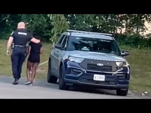 Cop Puts Woman In Back Seat Of Patrol Car For Sloppy Toppy! Caught In ...