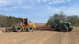 Cab View | John Deere 215 + Väderstad Carrier 500 | Cultivating