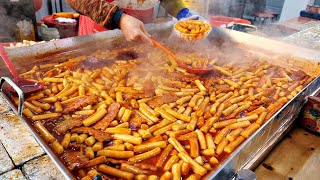 한판에 100인분? 역대급 스케일 밀떡의 성지! 줄서서 먹는 방촌 떡볶이, 튀김, 김밥 / spicy rice cake  Tteokbokki / korean street food