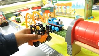 Let's Do It Trains for Kids - Choo Choo trains, trucks cars fire truck Fire Truck Dump Truck Tractor