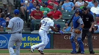 KC@TEX: Beltre hits foul ball into Royals dugout