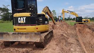 งานนี้พ่อกับลูกช่วยกันเเล้ว..พ่อขับCAT320D-GCลูกชายขับCAT305CR จัดไปหัวหน้าจร๊ย...โคกหน่องนา3ไร่