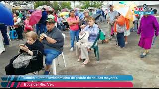 Tumulto durante levantamiento de padrón de adultos mayores, en Boca del Río