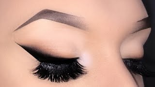 Sexy Smokey Liner  Makeup Tutorial using the \