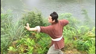 Kung Fu Lad Turns Misfortune to Blessing, Accidentally Training Up Invincible Divine Skill