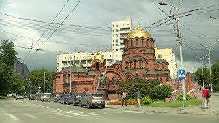 Неизвестный мужчина изрубил топором памятник Николаю II и цесаревичу Алексею