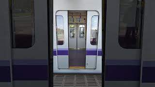 東京メトロ18000系ドア閉シーン