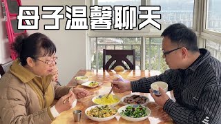 母子餐桌溫馨對話，道哥想給爸爸寄壺好酒，媽媽卻不准，這是為啥【90後寶媽雯雪】