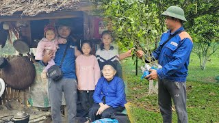 Mr. Văn Ngôn Daily life gives single fathers Azo orange branches to plant