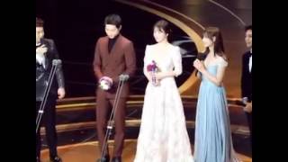 [Fancam] Song Song couple on stage Daesang and after KBS Drama Award 161231