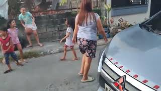 At ayun na nga naglaro na Sila Ng basketball...