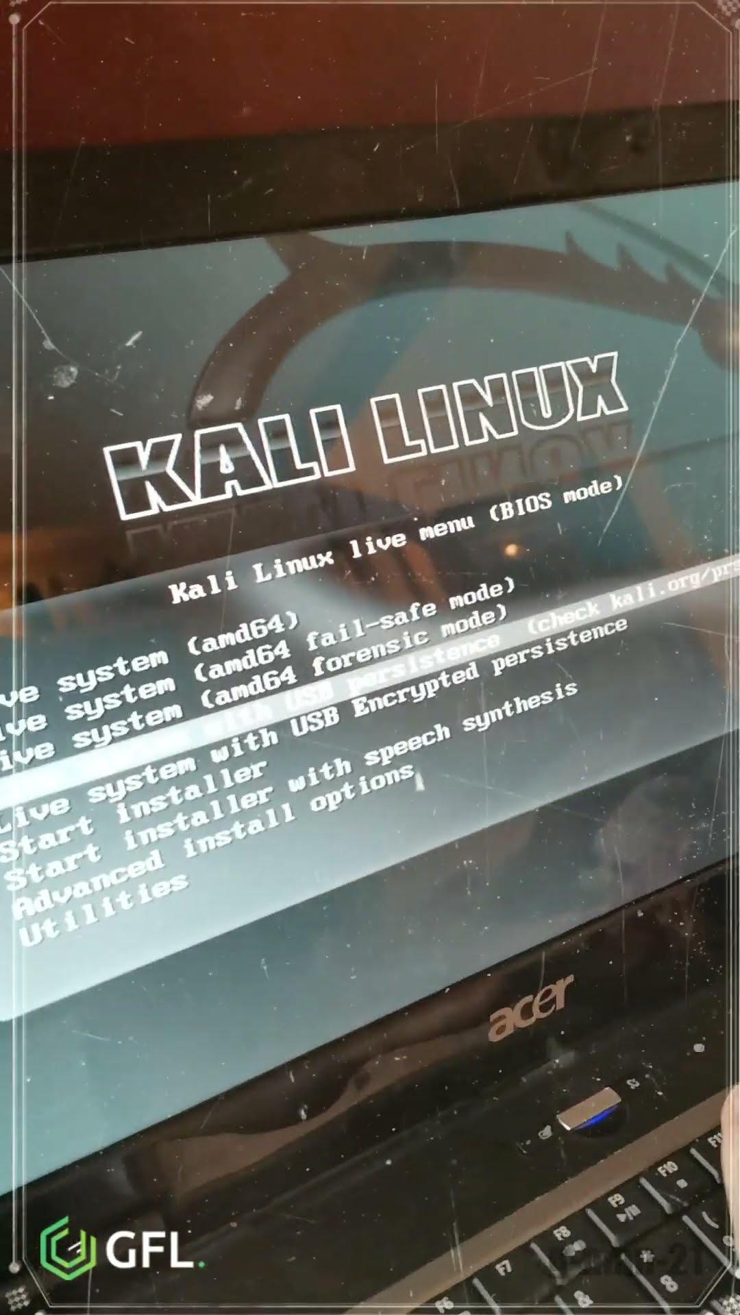 WHY I LOVE LINUX (It will SAVE your laptop) #kalilinux #Linuxdistribution #linux