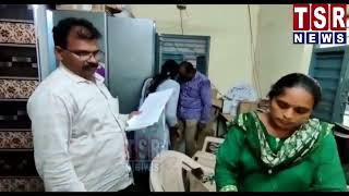 Tirupati district Sullurpet, 15 people attacked the municipality office together