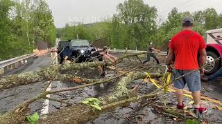 05-22-2022 Elizabeth Township, PA- Severe Storm Bring Down Tree and Motorists Help Clear Roadway