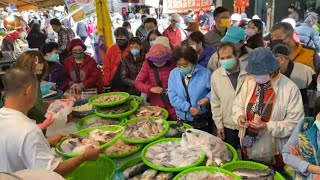 Taiwan Seafood Auction - Busy Morning in this Traditional Market !